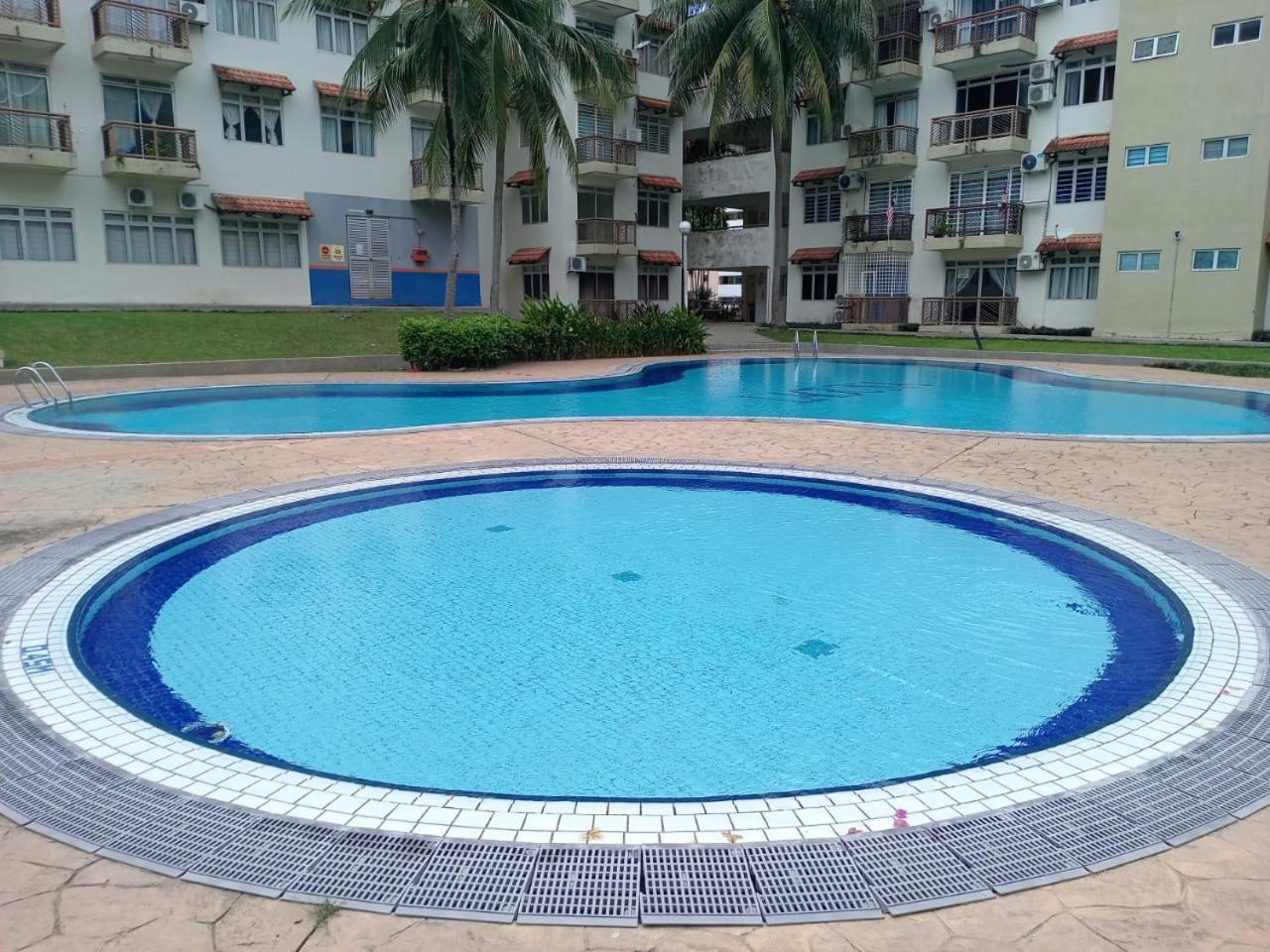 Jas Laguna Condo Resort ポートディクソン エクステリア 写真